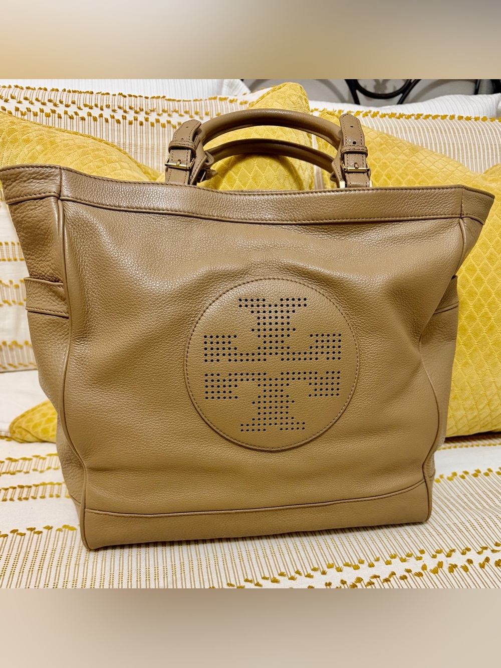 Beautiful Tory Burch Tan Perforated Logo Leather Tote